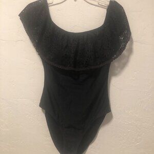SALE!!!!! NEW One piece off shoulders Mossimo swim suit size S
